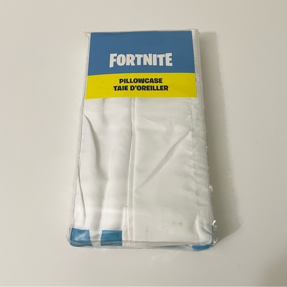 Fortnite Standard Pillowcase White Blue Kids Polyester Pillow Case